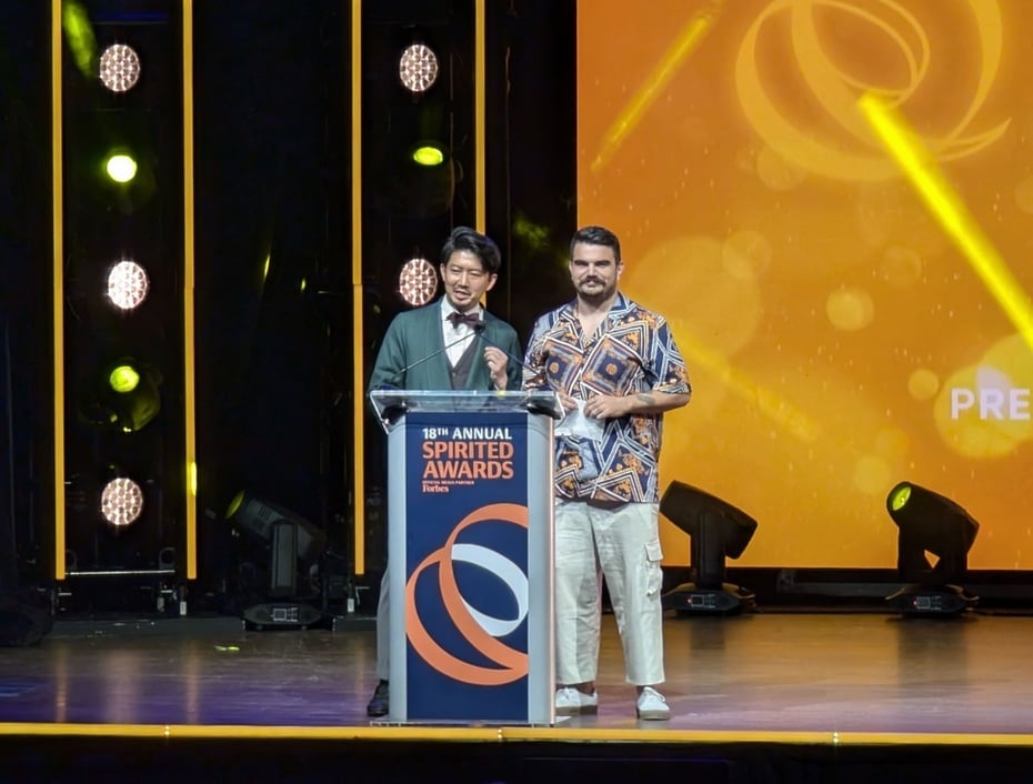 「Best New U.S. Cocktail Bar 2024」のプレゼンターの渡邉琢磨さん