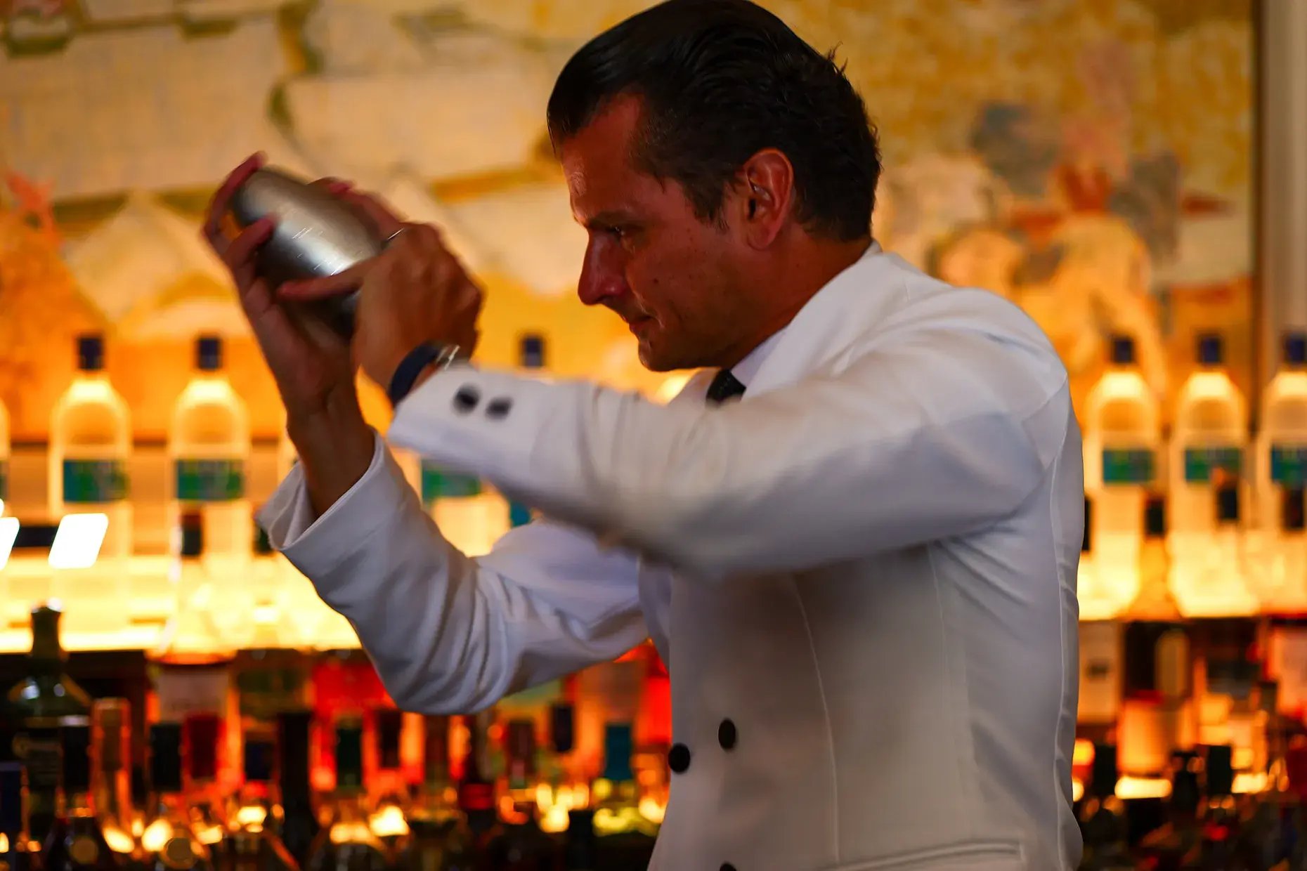 Erik shaking a cocktail